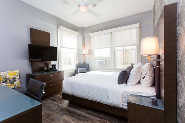 One Queen Guest Room