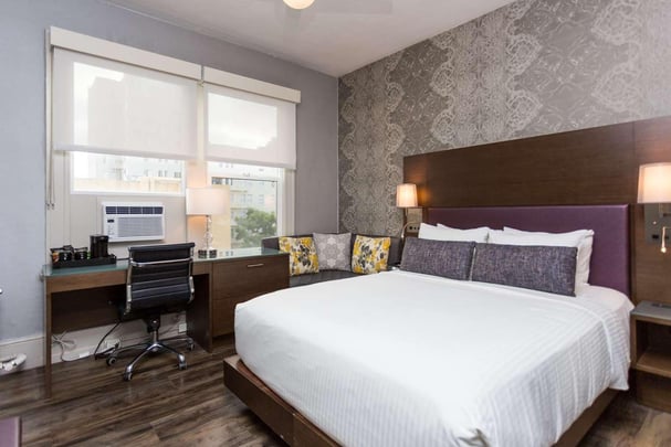 One Queen Guest Room