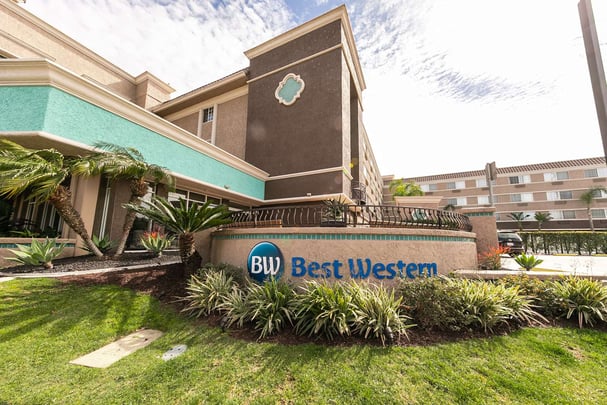 Best Western Inn & Suites San Diego - Zoo/Sea World Area