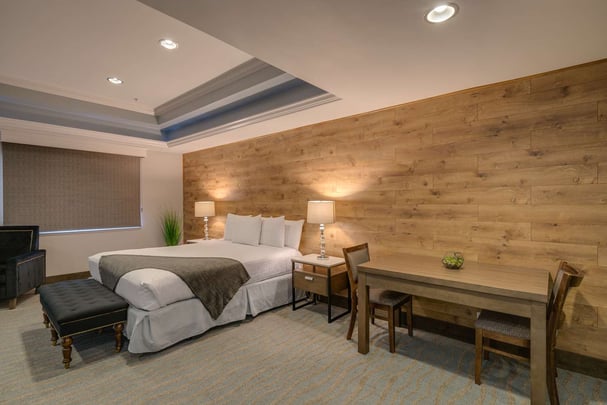 King Suite with Sofa