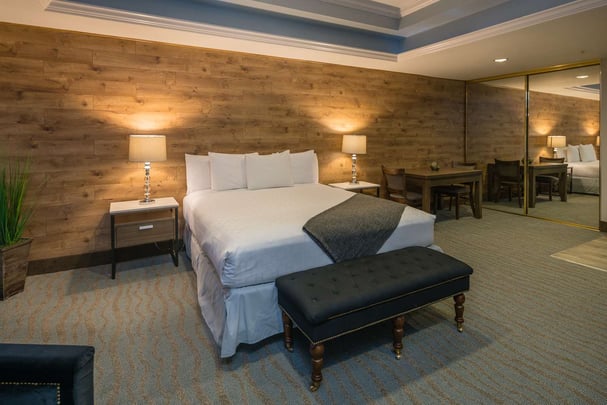 King Suite with Sofa