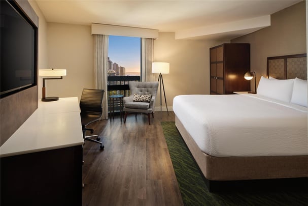 King Guest Room - Bay View - High Floor