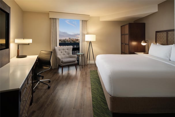 King Guest Room - City View - High Floor