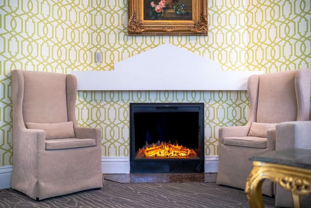 Queen with Soaker Tub, Sofabed, and Living Area