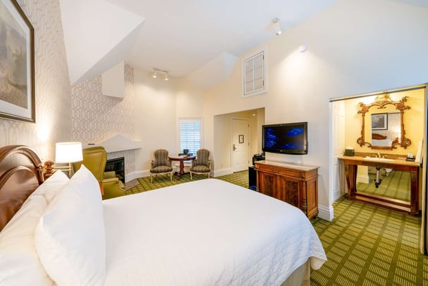 2nd Floor Single Queen Guest Room with Jetted Tub and Fireplace