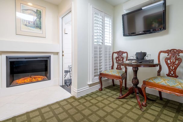 Queen Guest Room with Fireplace