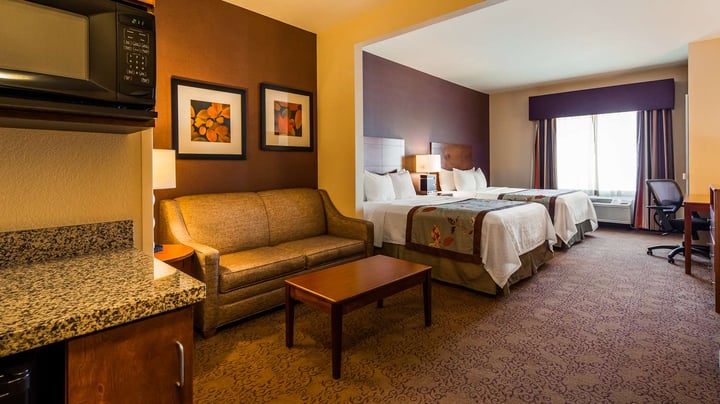 Double Queen Suite Room