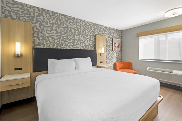 1 King Bed - Pet Friendly