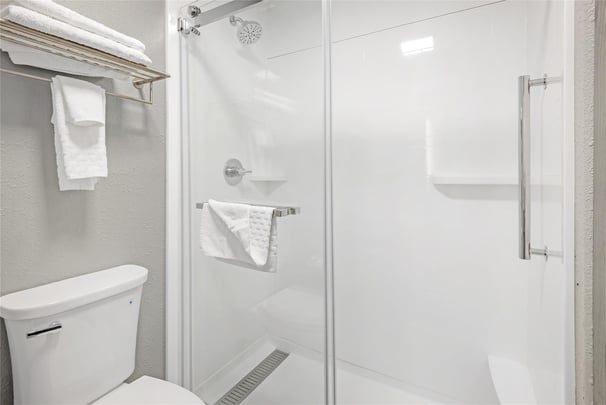 1 King Bed - Pet Friendly