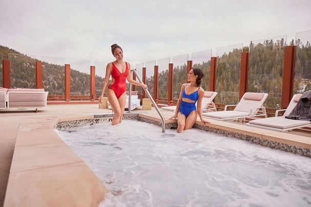 Take advantage of our rooftop spas and relax above the city of Black Hawk