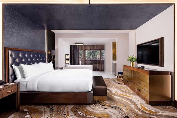 Experience true Luxury in our Balcony Suite