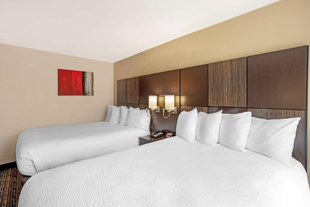 2 Queen Bed Room