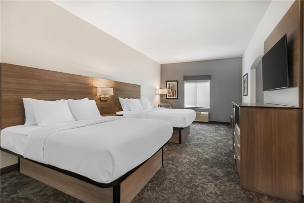 Accessible 2 Queen Suite