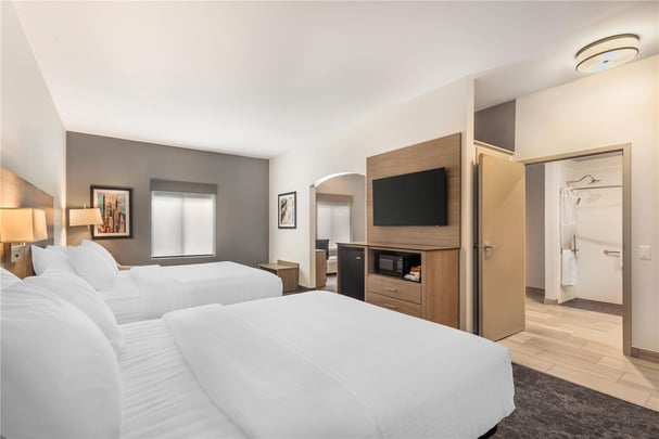 Accessible 2 Queen Suite