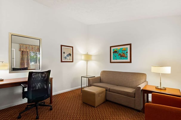 Port St Lucie FL KingSuite