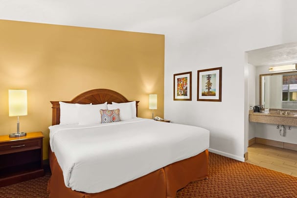 Port St Lucie FL KingSuite