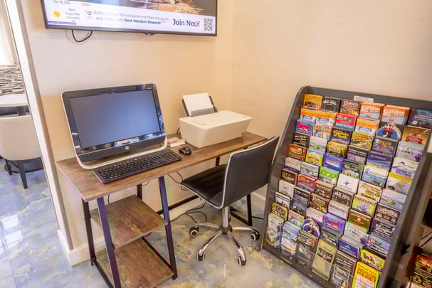 Lobby Business Center