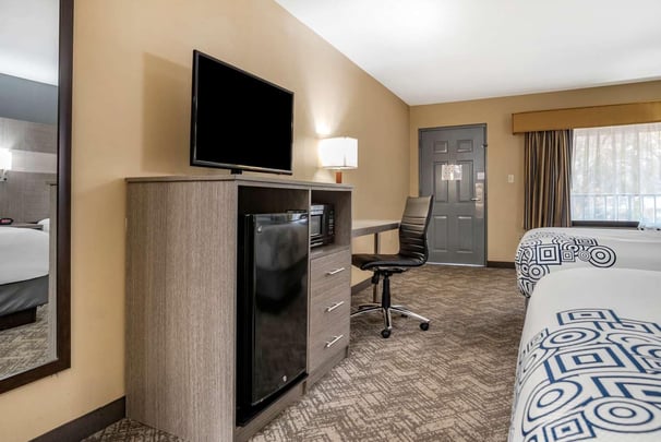 Double Queen Guest Room