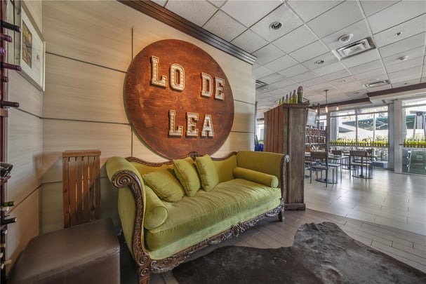 BW Plus North Miami Bal Harbour Restaurant