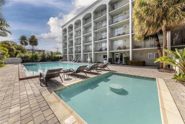 BW Plus North Miami Bal Harbour Pool