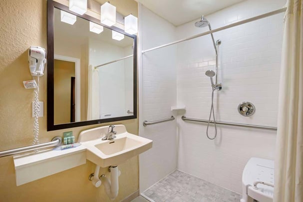 ACC King Guest Bathroom