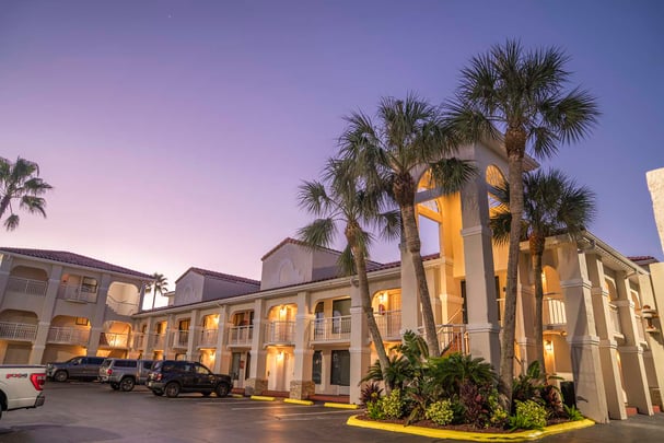 Exterior of the Best Western Seaside Inn