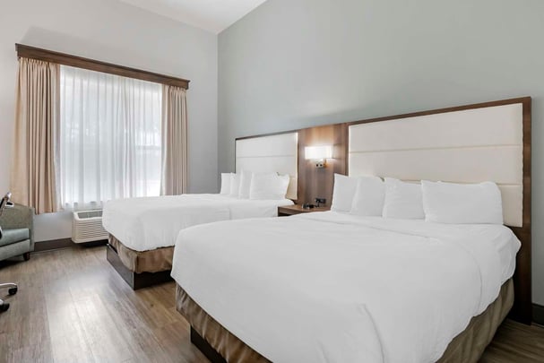 Queen Larger Guest Room