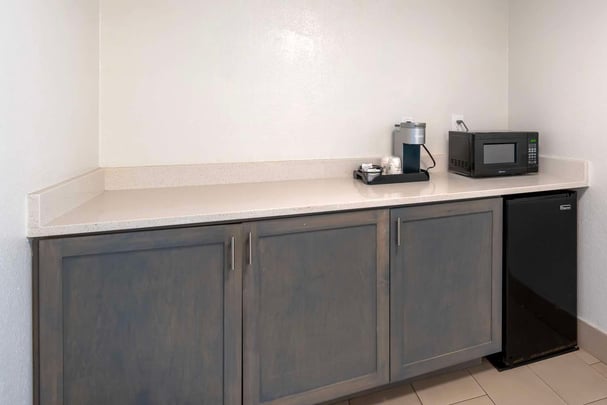 Two Queen Kitchenette