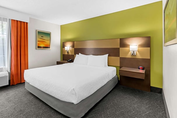 ADA King - Roll-In Shower