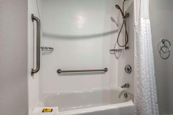 ADA Guest Bathroom with Bathtub