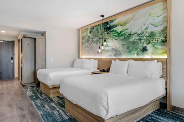 Two Queen Large Room