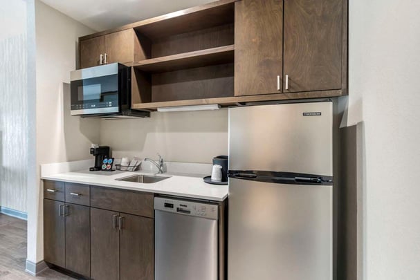 Two Queen w/ Kitchen