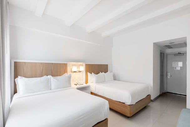 Two Double Beds Guestroom