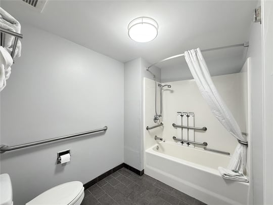 Mobility Accessible Guest Bathroom with Bathtub