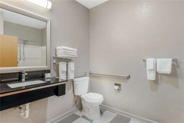 BW Commerce GA King ADA