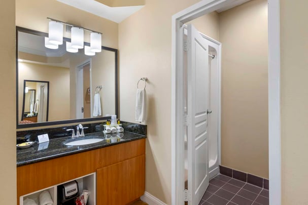 Two Double Guest Bathroom