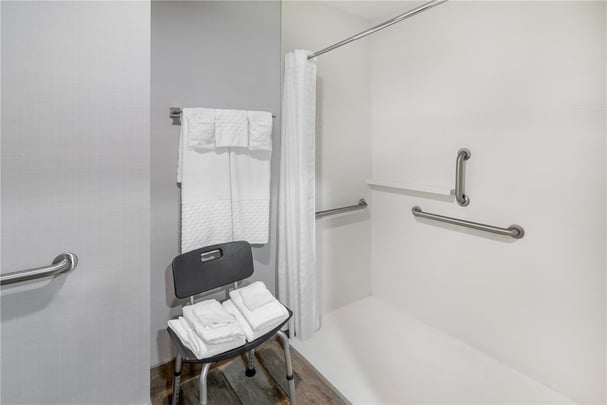 ADA King Pool/Patio View