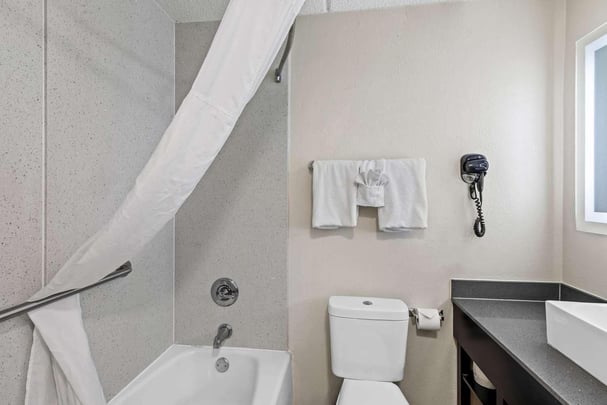 King Room - Bathroom