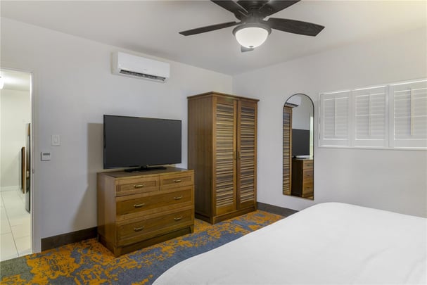 Accessible King Suite