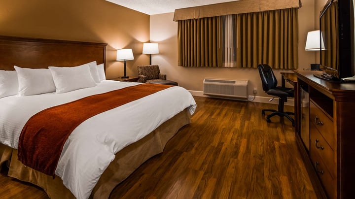 King Ground Floor Guest Room