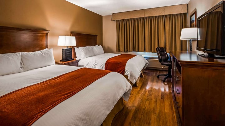 Double Queen Ground Floor Guest room