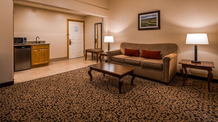 King Mountain View Suite