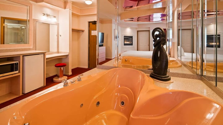 Heart Delights Suite