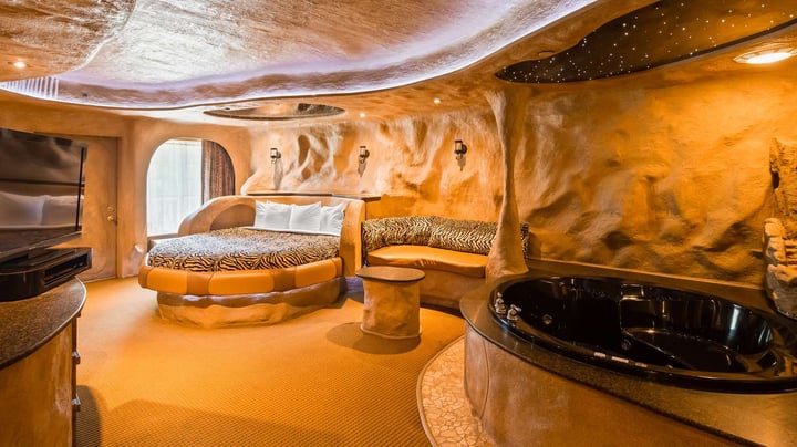 Crystal Cave Suite