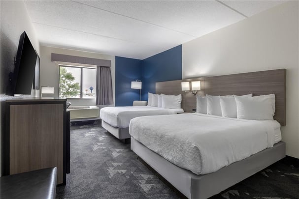 Double Queen Guest Room