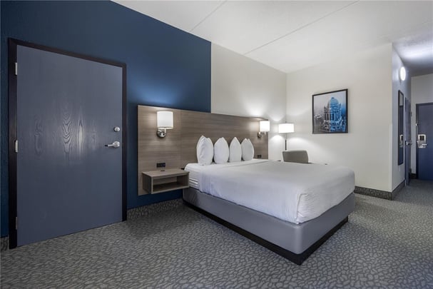 Accessible Queen Guest Room