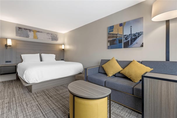 King Guest Room (Sofabed)