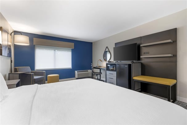 Accessible King Guest Room