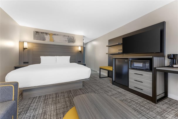 King Guest Room (Balcony)