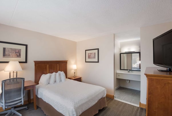 Double Bed Pet Friendly